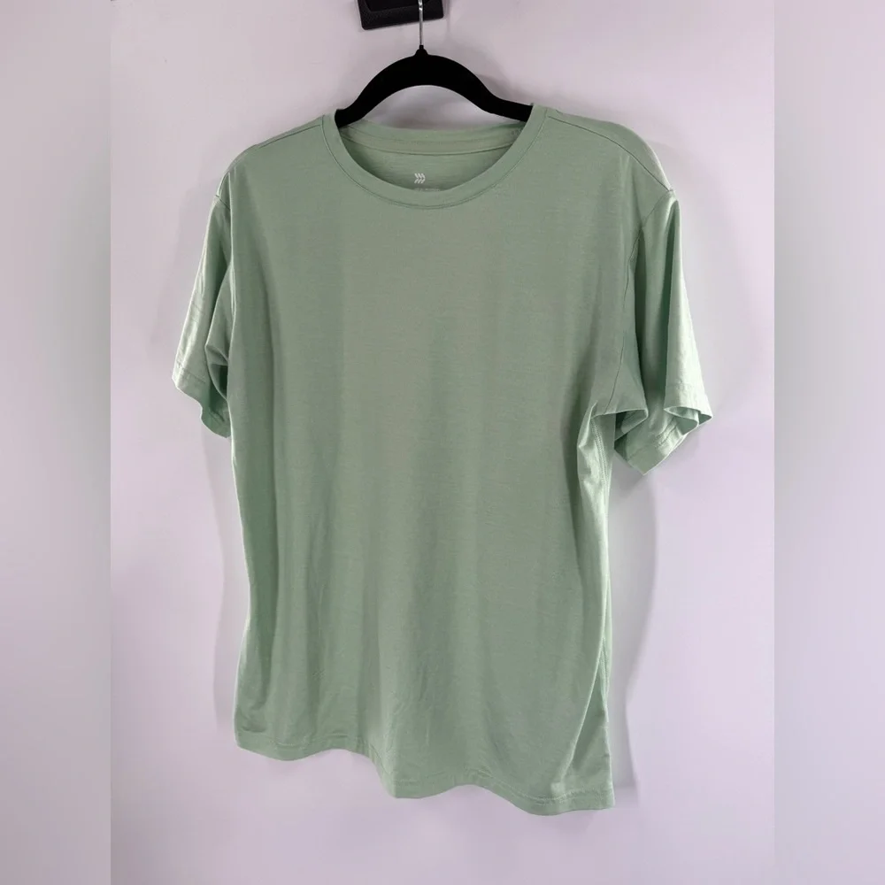 EUC All In Motion Green Tee Shirt